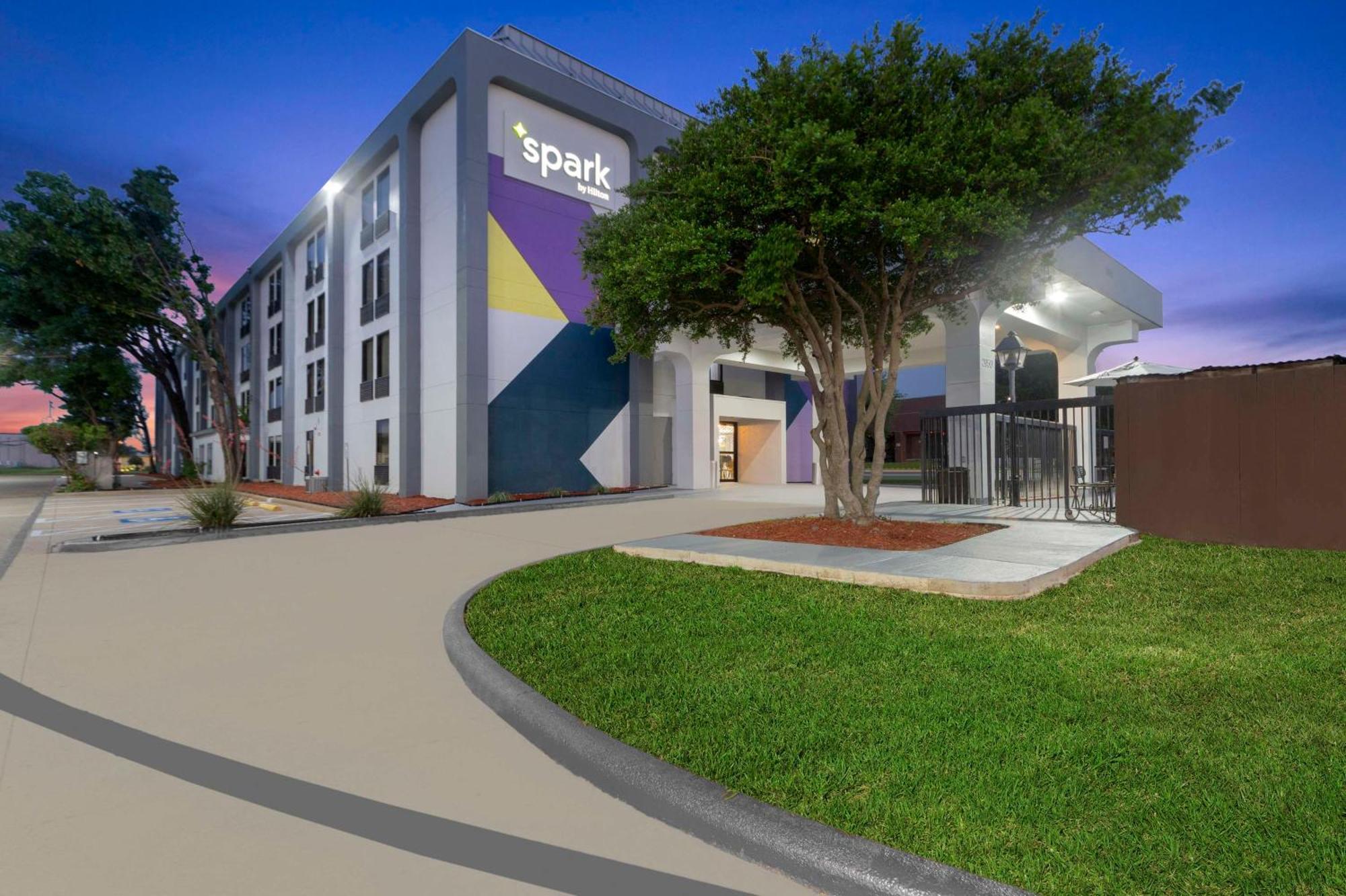 Spark By Hilton Grand Prairie Exterior foto